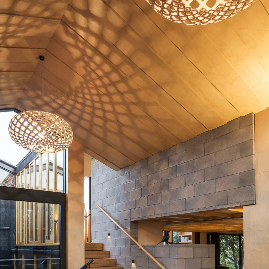 Kina Pendant Light