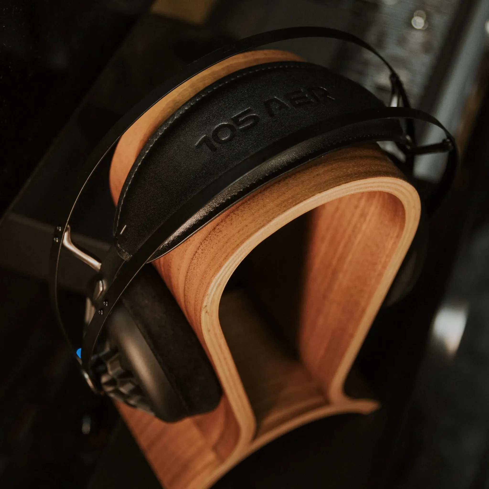 Meze 105 AER | Open-Back Dynamic Headphones