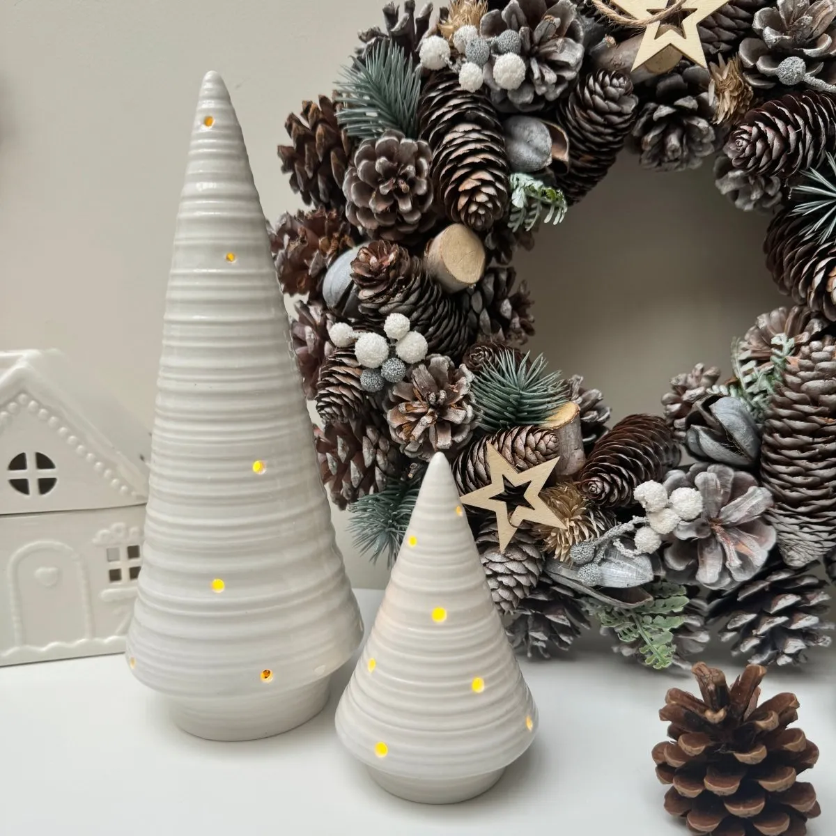 Minimalist White LED Ceramic Glossy Christmas Tree