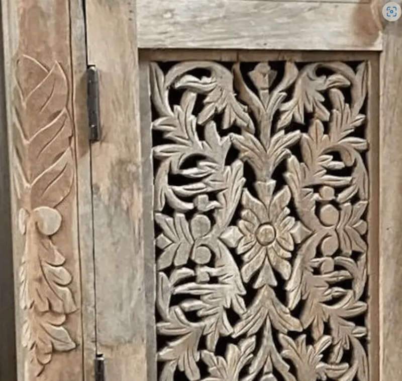 Natural Hand Carved Solid Wooden with Two Doors and Two Drawers Entryway Cabinet